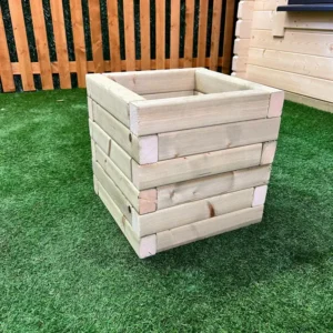 HandmadeWoodPlanterBox-1