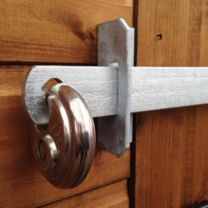 a1-shedbar-shed-door-security-bar-5B45D-8379-p